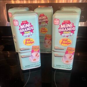 Zuru Mini Brands Mini Minis full the fridge
